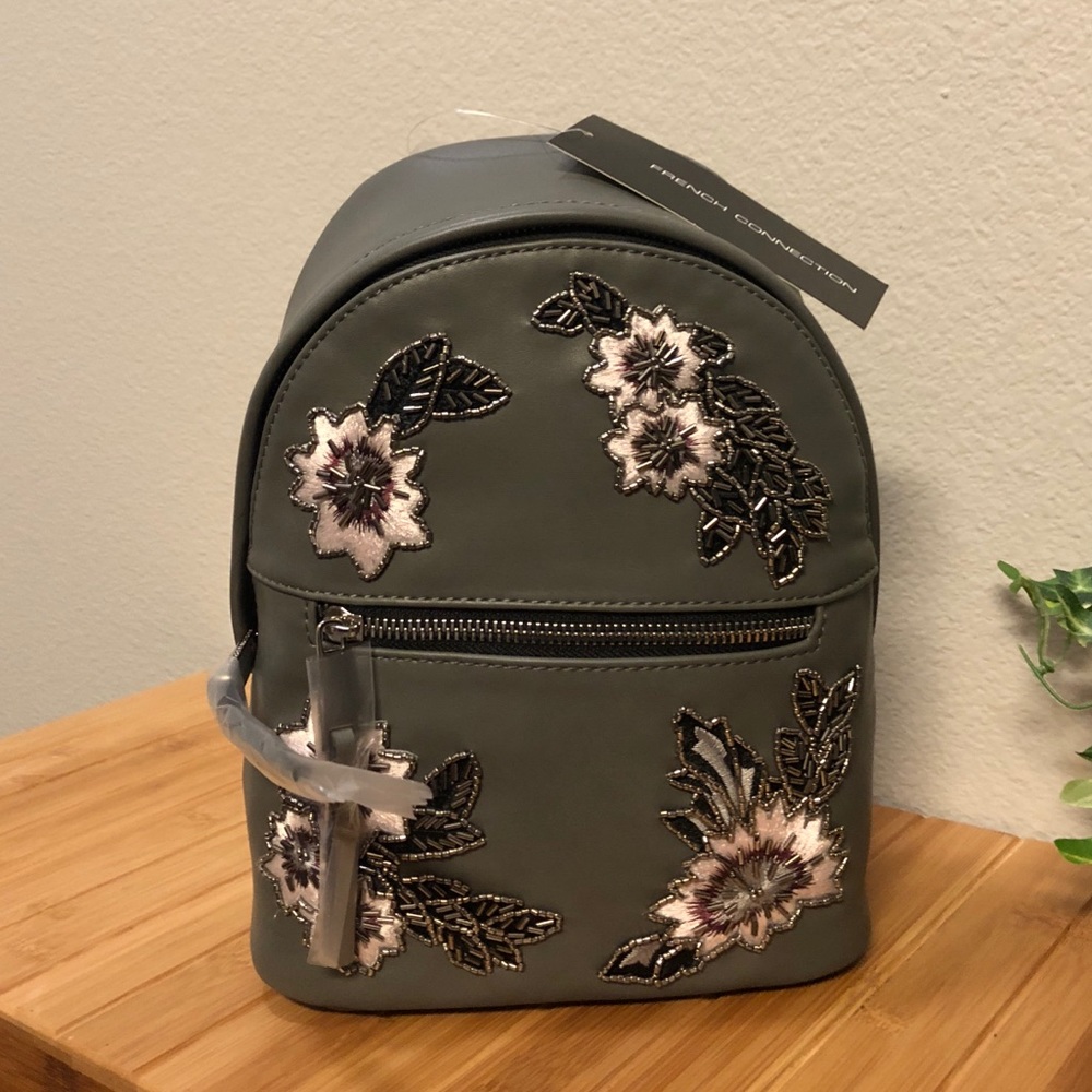 🌸NWT🌺 Embroidered Backpack - Picture 5 of 8